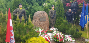 Uroczysty apel z okazji 80. rocznicy utworzenia 1. Dywizji Piechoty im. Tadeusza Kościuszki – Legionowo Park Kościuszkowców