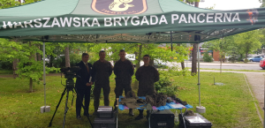 Spotkanie ze społeczeństwem – Park Solidarności w Legionowie. Pierwszy z lewej gen. dyw. Marek Samarcew - dowódca 1 WDZ w latach 1991-1994.