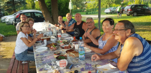 Od lewej: Ewa Borek, Dymidowska, Henryk Dymidowski. Od prawej: Czesław Radulski, Radulska, Paweł Łazarski, Andrzej Borek, Bogdan Gruszczyński, Krystyna Łazarska.