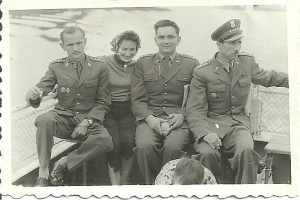 Z prawej kpt. Bajerowski Józef