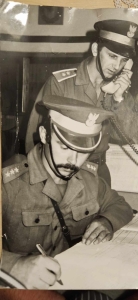 podczas pełnienia służby Oficera dyżurnego pułku wraz z pomocnikiem OD st. chor. Janem Chmielem