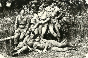 Od lewej stoją: Jerzy Kopacz, Ignacy Kowalewski, Włodzimierz Budzyński, ?, leżą: Leszek Bujarski, ?