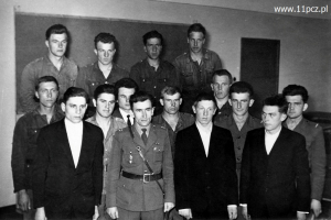 14 żołnierzy zwolnieni do rezerwy po 1,5 roku służby, wyrównanie roczników 1964