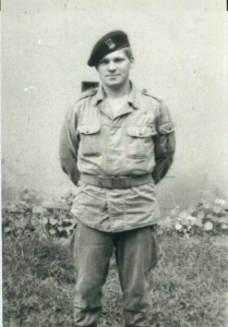 Jaroszewski Jacek - sierpień 1984 przy kantynie