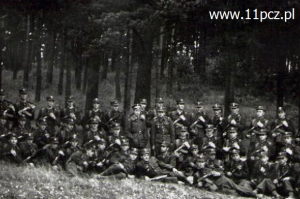 ppor Czesław Laszczkowski z plutonem młodszej kadry dowódczej