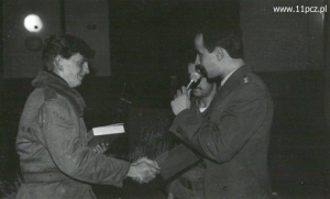 Z prawej por. Mariusz Zasiadczyk