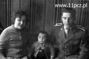 Kazimierz Trzebiartowski z żoną Ireną i synem Stanisławem
